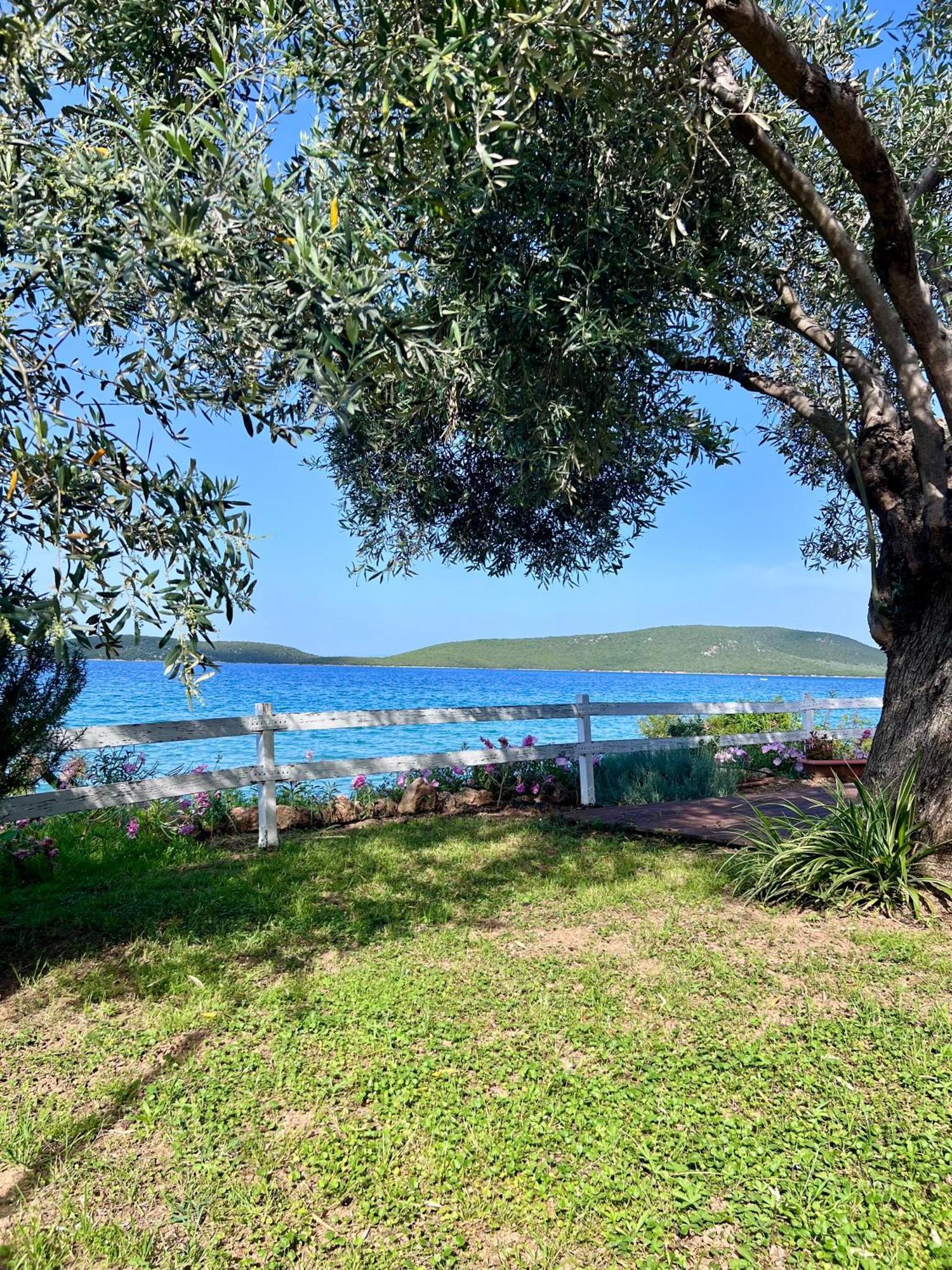 Villas Nies Sourpi Esterno foto
